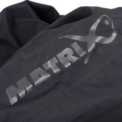 Best deal 😉 Matrix Tri-Layer Salopettes 25K Clothing 👏 -Prologic Fishing Official matrix tri layer salopettes 30k logo detail 1